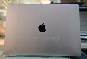 New Laptop Apple MacBook Pro 2019 8GB Intel Core I5 SSD 256GB