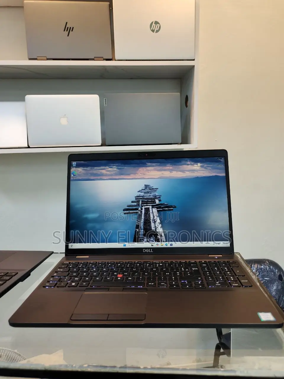 New Laptop Dell Vostro DVCI304 16GB Intel Core I7 SSD 512GB