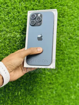 New Apple iPhone 16 Pro Max 256 GB Black