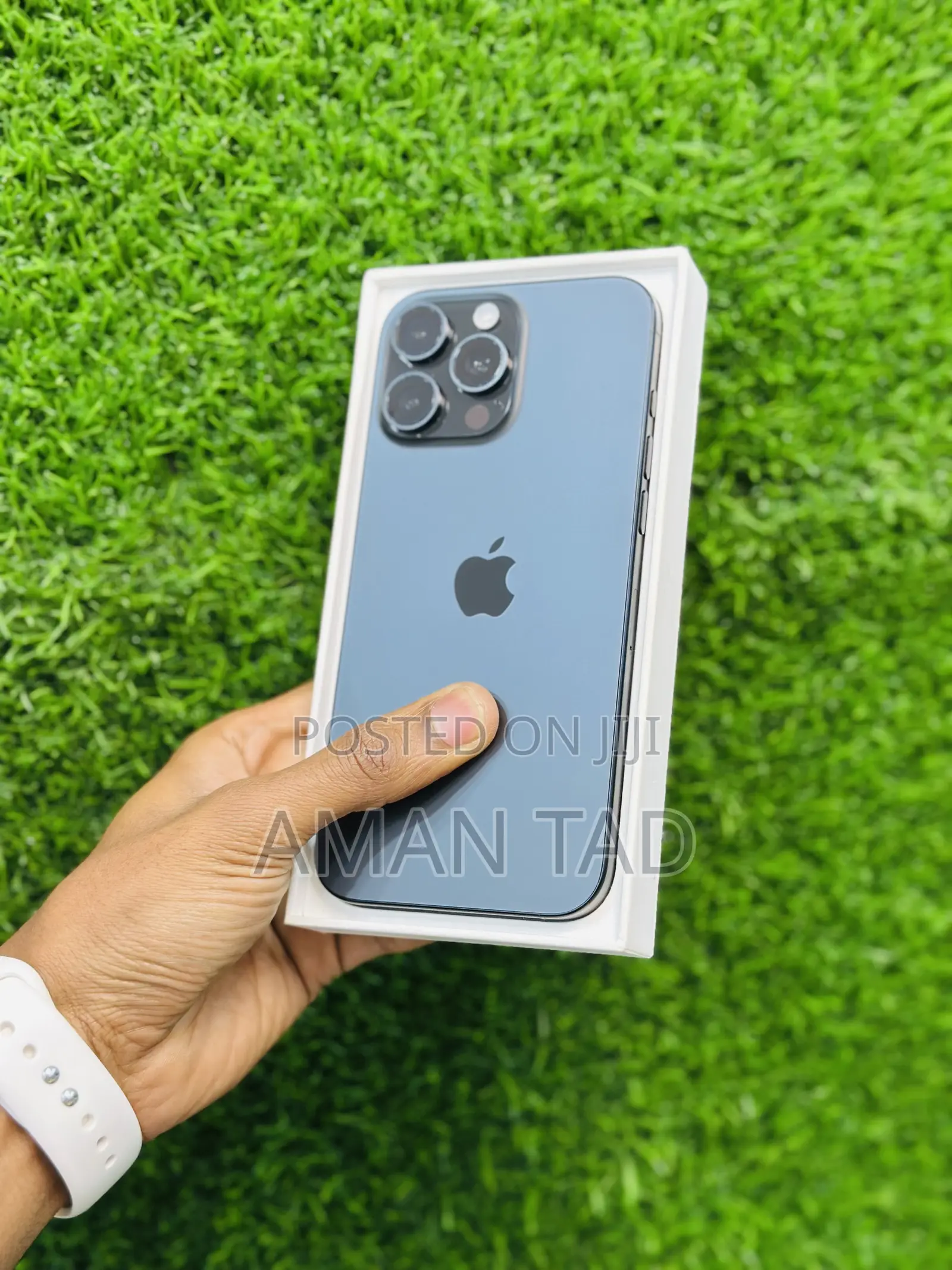 New Apple iPhone 16 Pro Max 256 GB Black