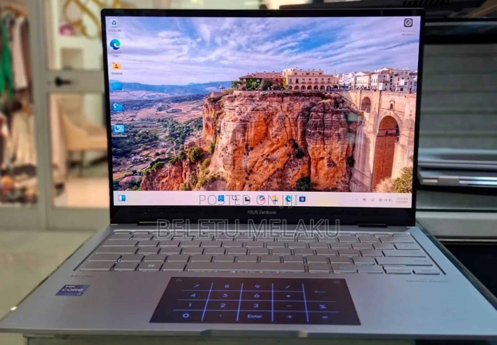 New Laptop Asus Zenbook Duo 14 16GB Intel Core I7 SSD 1T