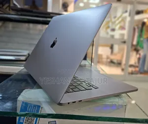 New Laptop Apple MacBook Pro 2019 32GB Intel Core I9 SSD 1T