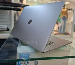 New Laptop Apple MacBook Pro 2019 32GB Intel Core I9 SSD 1T