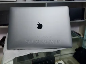 New Laptop Apple MacBook Pro 2019 16GB Intel Core I7 SSD 512GB
