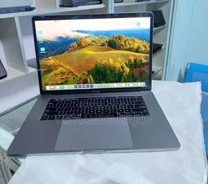 New Laptop Apple MacBook Pro 2019 16GB Intel Core I7 SSD 512GB