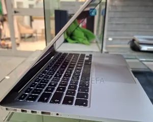 New Laptop Apple MacBook Pro 2019 16GB Intel Core I5 SSD 512GB