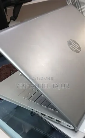 New Laptop HP Pavilion 13 8GB Intel Core I7 SSD 256GB