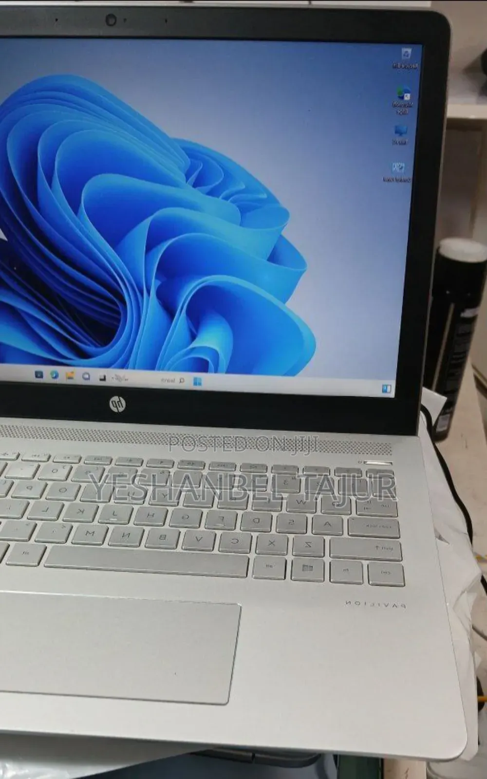 New Laptop HP Pavilion 13 8GB Intel Core I7 SSD 256GB