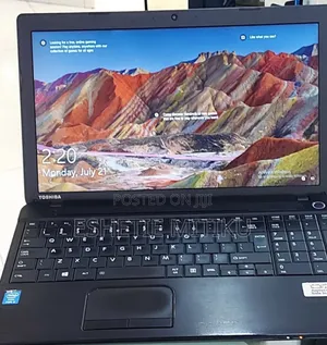 Photo - New Laptop Toshiba Satellite C55 4GB Intel Core i5 SSD 500GB