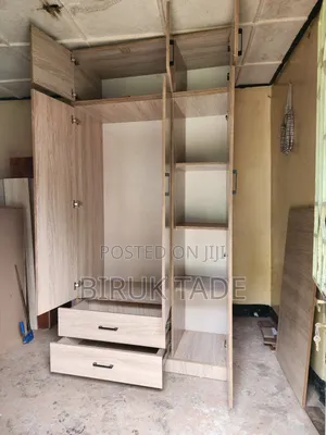Modern Light Wood Laminated MDF Wardrobe/Closet - 240×120 Cm