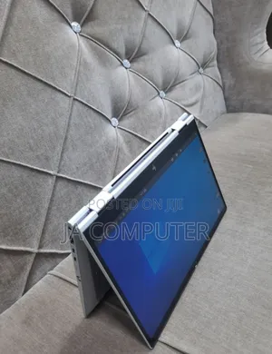 New Laptop HP EliteBook 830 G8 16GB Intel Core I7 SSD 512GB