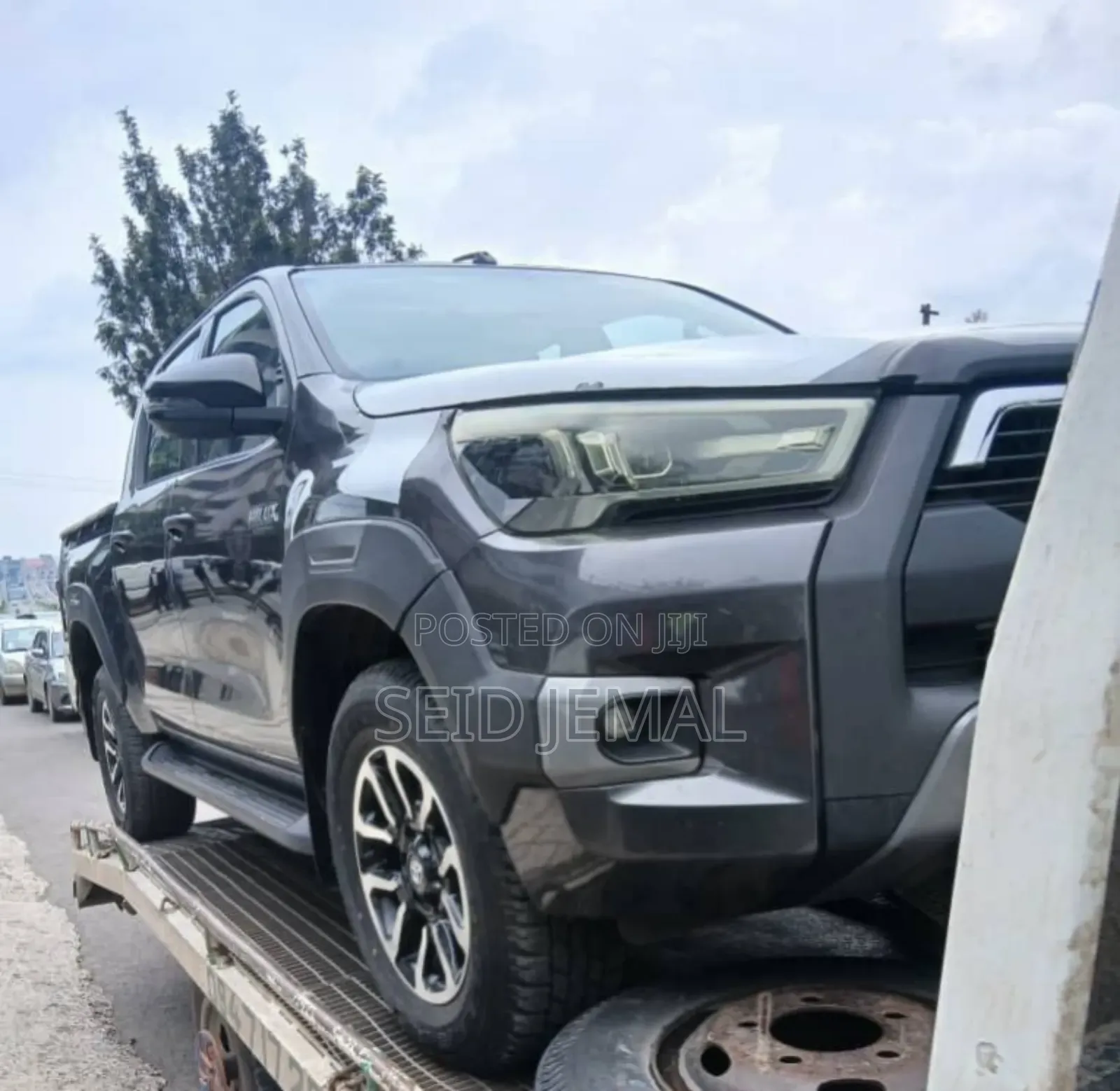 New Toyota Hilux 2024 Gray
