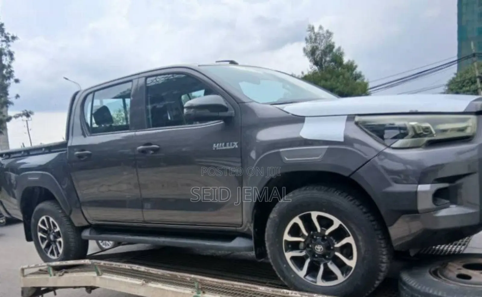 New Toyota Hilux 2024 Gray