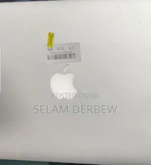 New Laptop Apple MacBook Pro 2015 8GB Intel Core I5 SSD 256GB