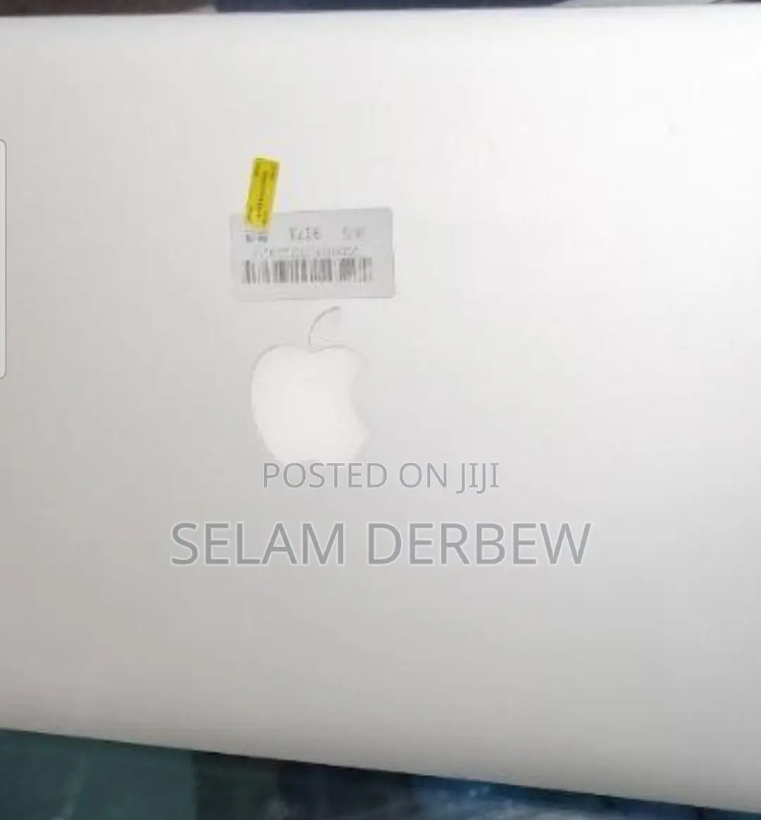 New Laptop Apple MacBook Pro 2015 8GB Intel Core I5 SSD 256GB