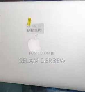 New Laptop Apple MacBook Pro 2015 8GB Intel Core I5 SSD 256GB