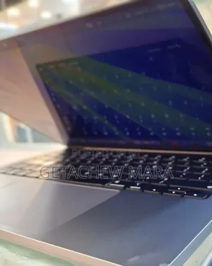 Photo - New Laptop Apple MacBook Pro 16GB Apple M1 SSD 512GB