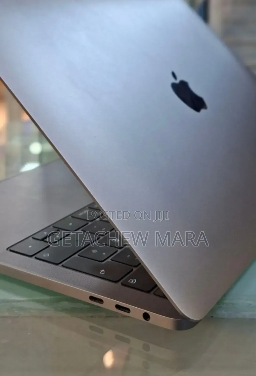 New Laptop Apple MacBook Pro 2019 8GB Intel Core I5 SSD 256GB