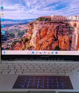 New Laptop Asus Zenbook Duo 14 16GB Intel Core I7 SSD 1T