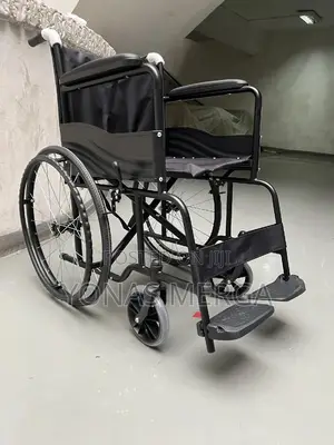 Photo - Wheelchair咩又lighter, While Bariatric Wheelchairs Are Heavier