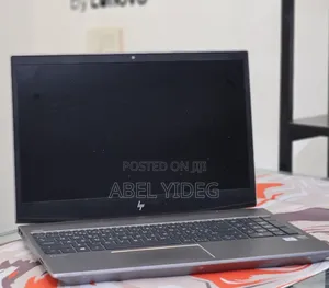 Photo - New Laptop HP ZBook Studio 16GB Intel Core I5 SSD 256GB