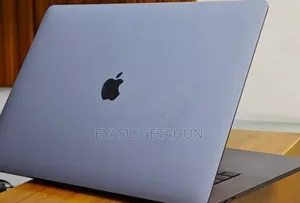 New Laptop Apple MacBook Pro 2019 16GB Intel Core I7 SSD 512GB