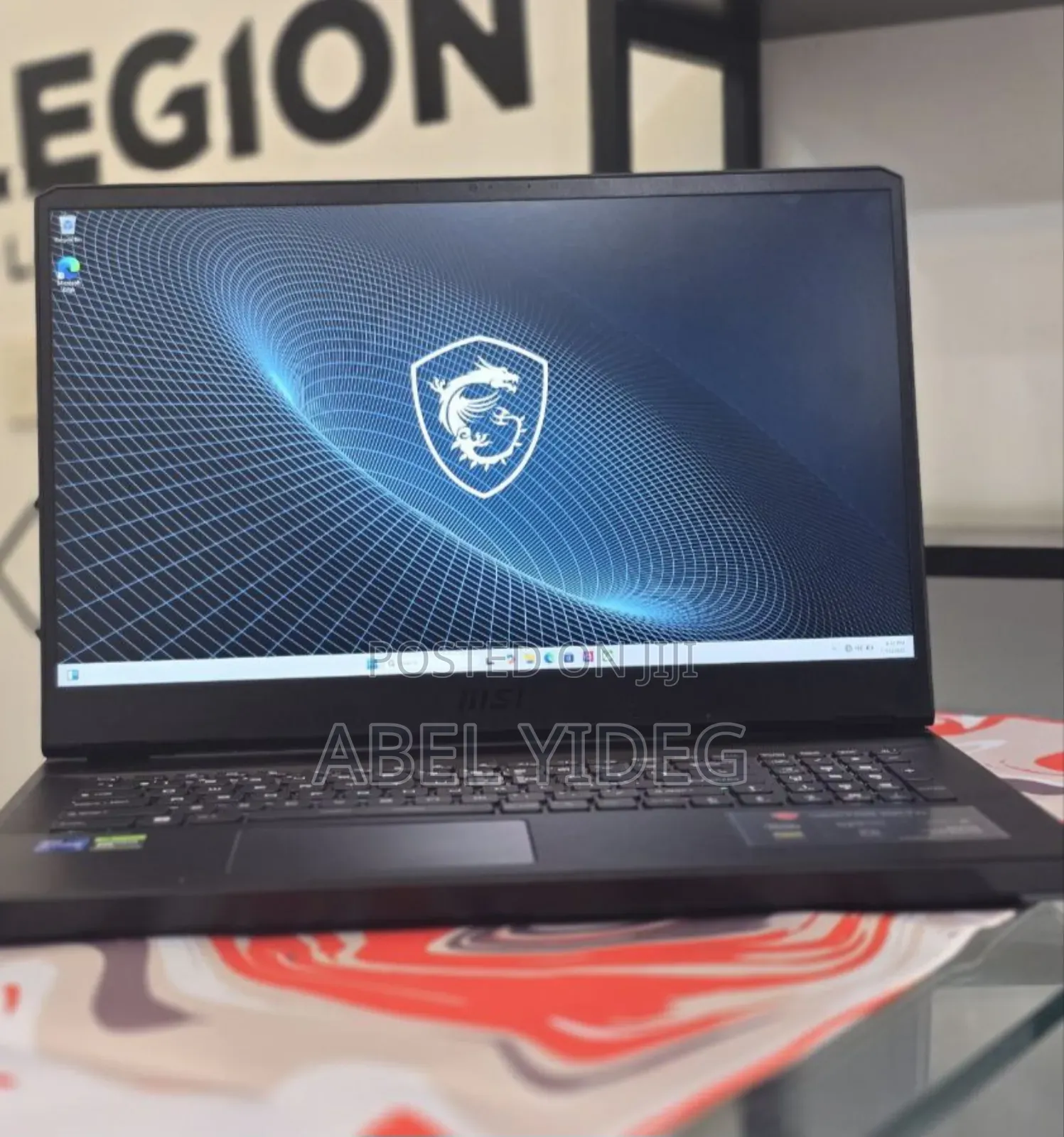 New Laptop MSI Vector 17 HX AI A2XWJG 32GB Intel Core I7 SSD 1T