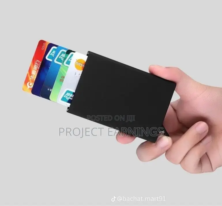 Minimalistic Pop Up Card Wallet