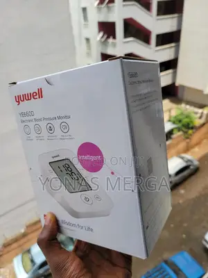 Photo - Automatic Blood Pressure Monitor声就find a Comfortable••Bpm