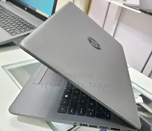 New Laptop HP Stream Notebook 4GB Intel Core I5 HDD 1T