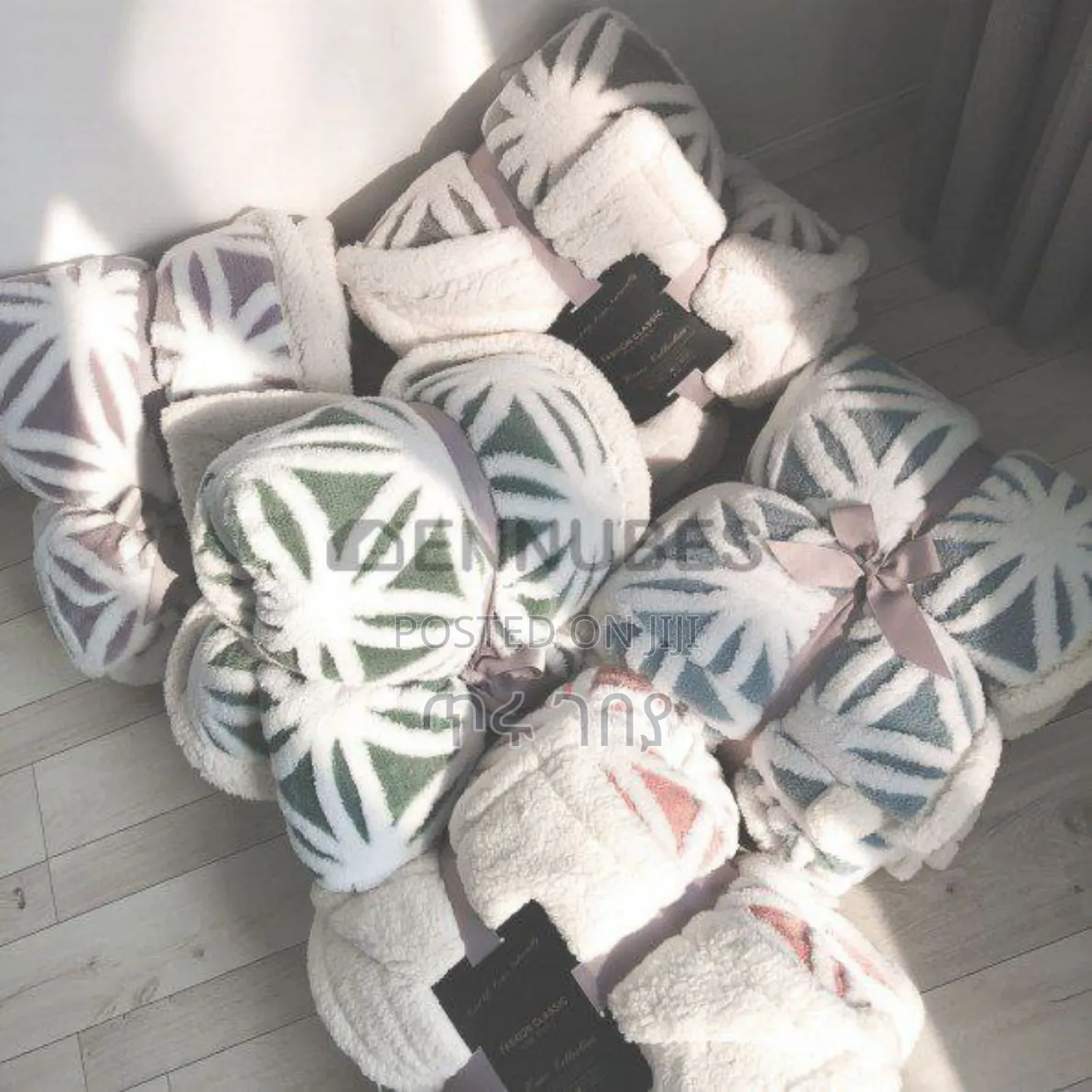 ጋቢ ለምኔ Comforter