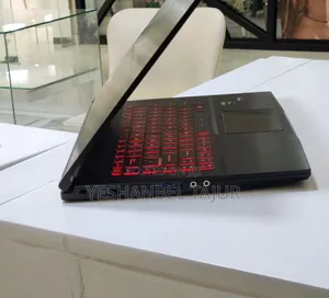 New Laptop MSI GF63 12GB Intel Core I5 SSD 512GB