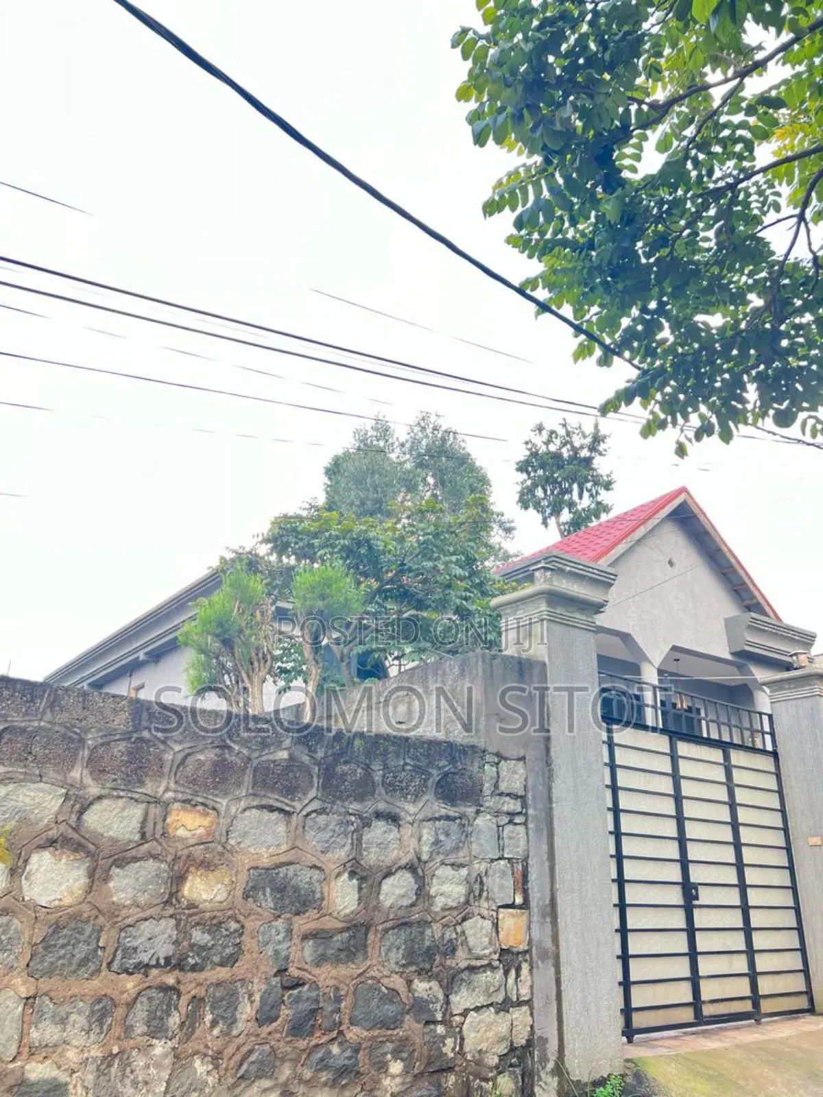 3bdrm Villa in Adisu Gebeya, Gullele for sale