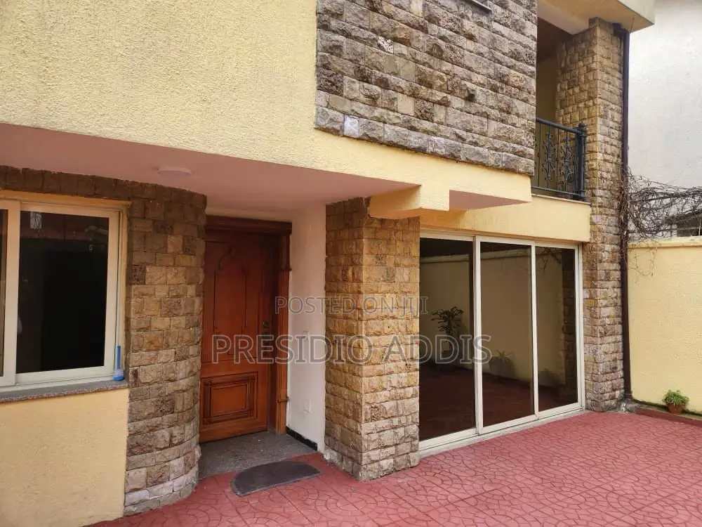 4bdrm Villa in Lideta for sale