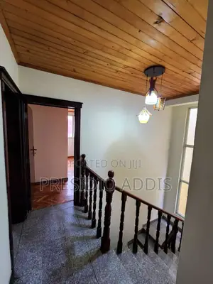 4bdrm Villa in Lideta for sale