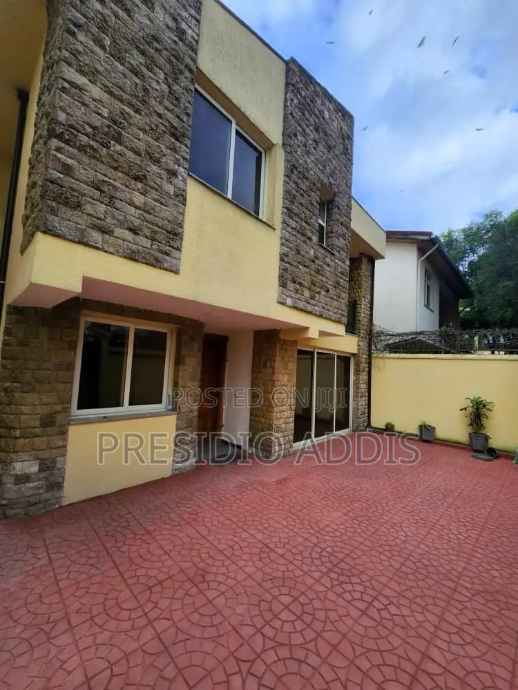4bdrm Villa in Lideta for sale
