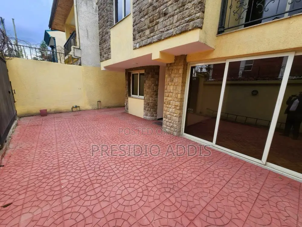 4bdrm Villa in Lideta for sale