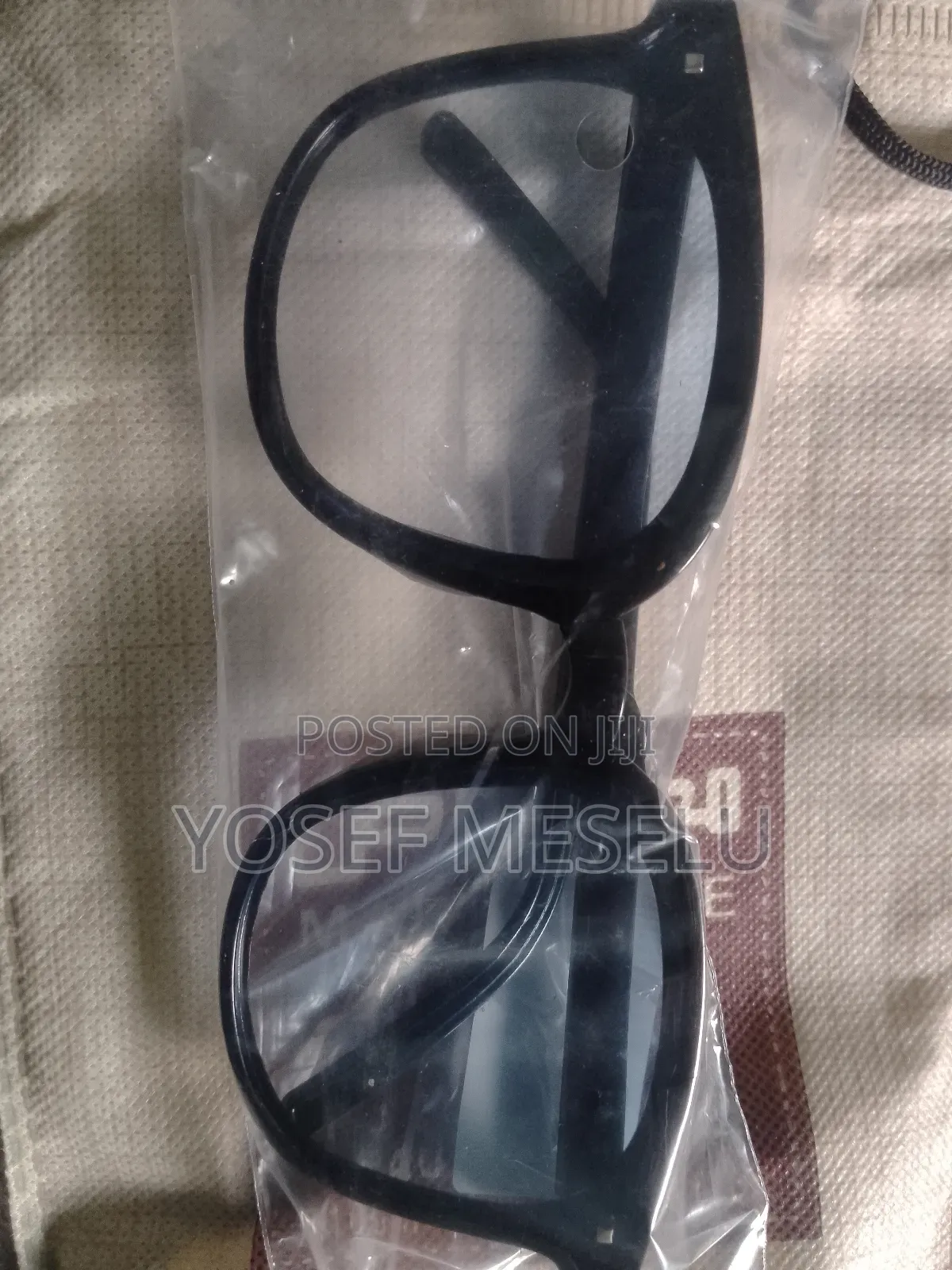 Luxury Fashion Folding Sunglasses.