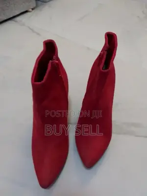 Half Boots, Short Heel Thrift 36