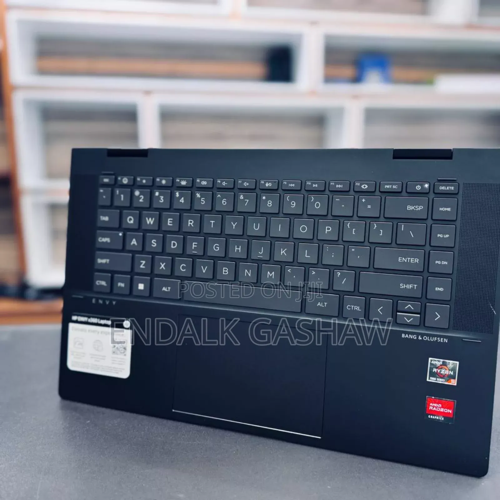 New Laptop HP Envy X360 8GB AMD Ryzen 7 SSD 512GB