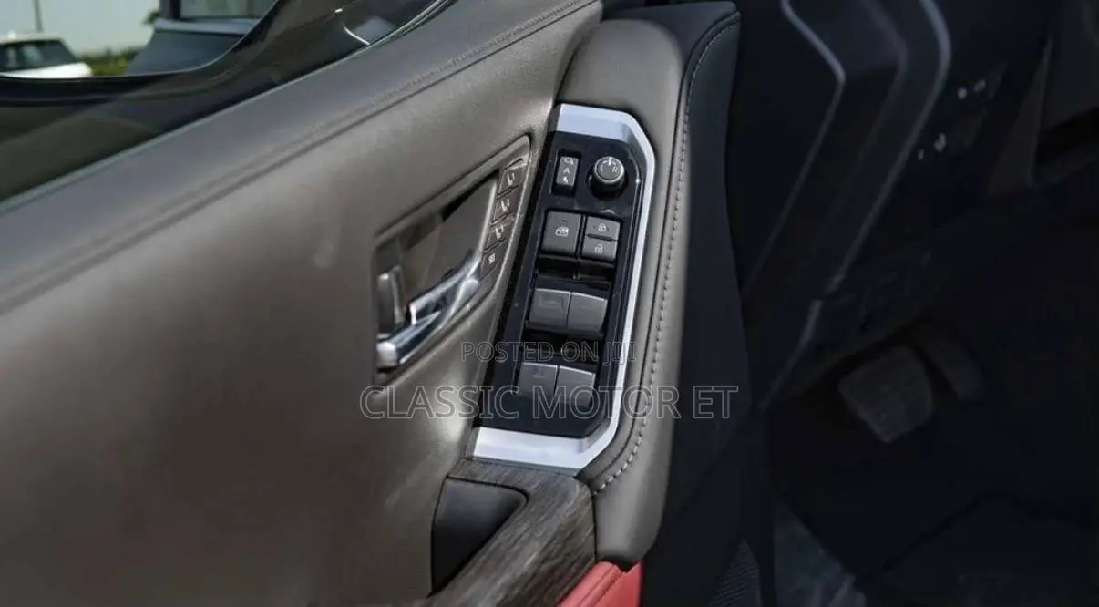 New Toyota Land Cruiser 2023 Black