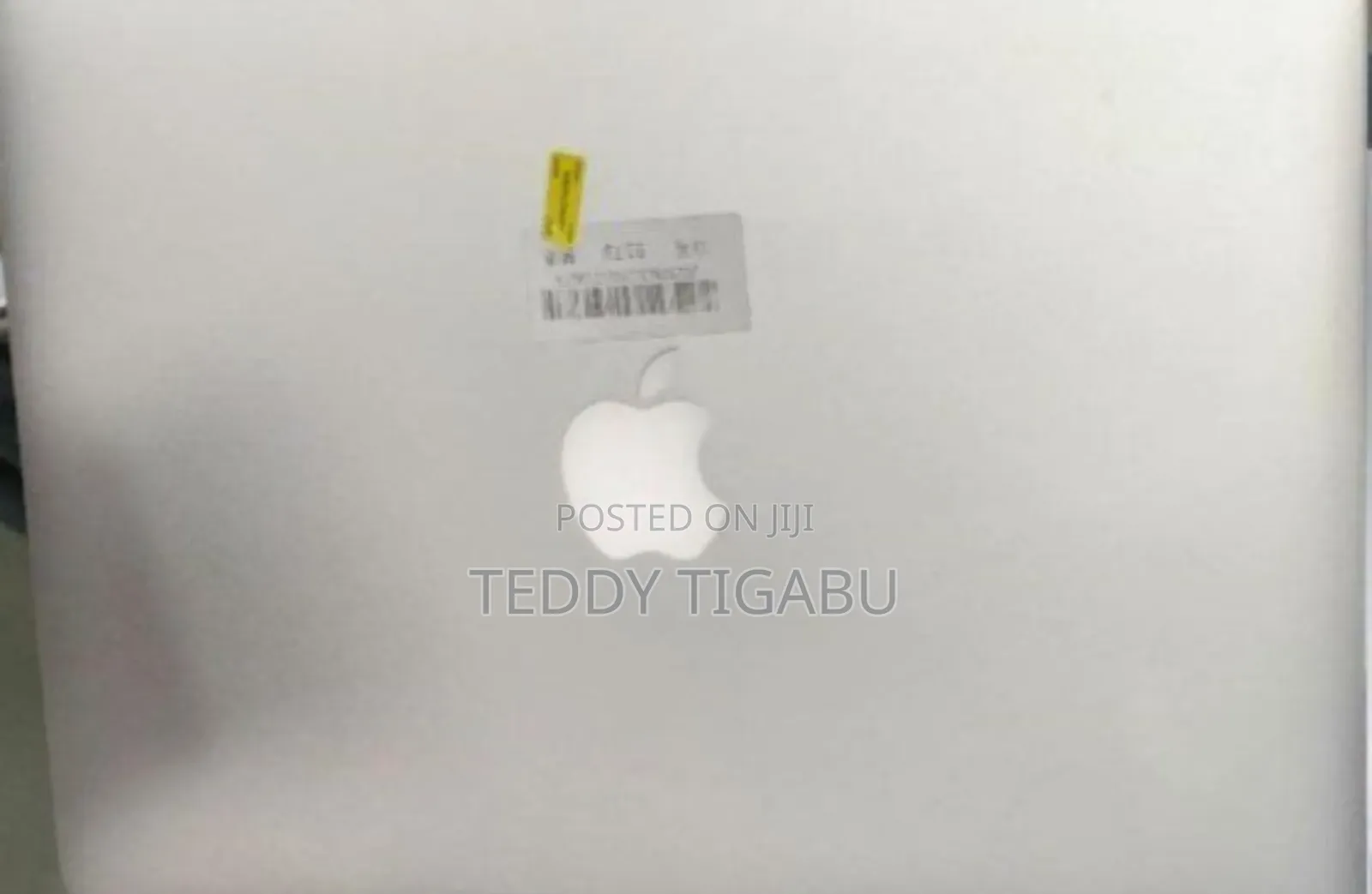 New Laptop Apple MacBook Pro 2015 8GB Intel Core I5 SSD 256GB