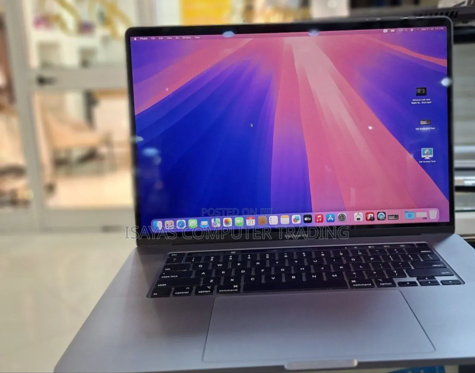 New Laptop Apple MacBook 2019 32GB Intel Core I9 SSD 1T