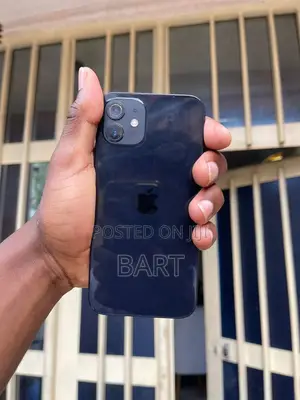 Photo - Apple iPhone 12 64 GB Black