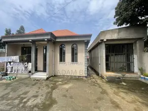 3bdrm Villa in Owners, Gullele for sale