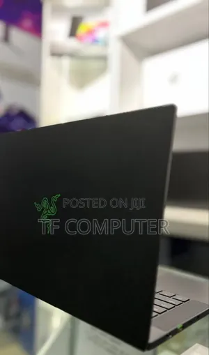 New Laptop Razer Blade 16GB AMD Ryzen 9 SSD 1T