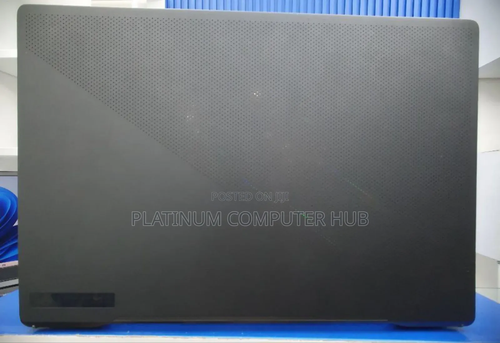 New Laptop Asus ROG Zephyrus S GX701 16GB Intel Core I9 SSD 1T