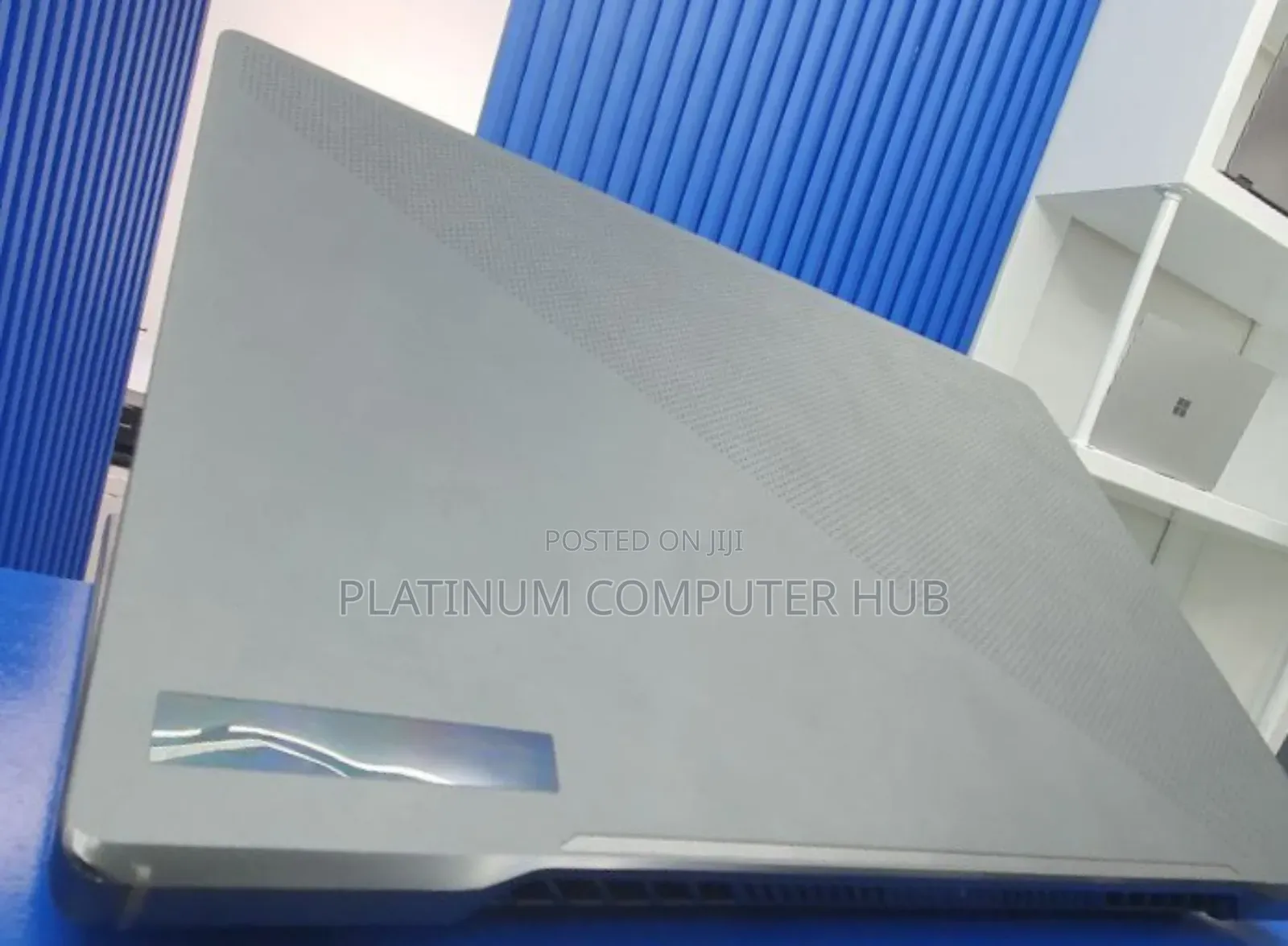 New Laptop Asus ROG Zephyrus S GX701 16GB Intel Core I9 SSD 1T