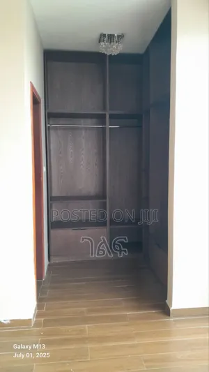 3bdrm Apartment in ፊጋ ኖህ ሪልስቴት 151, Bole for sale