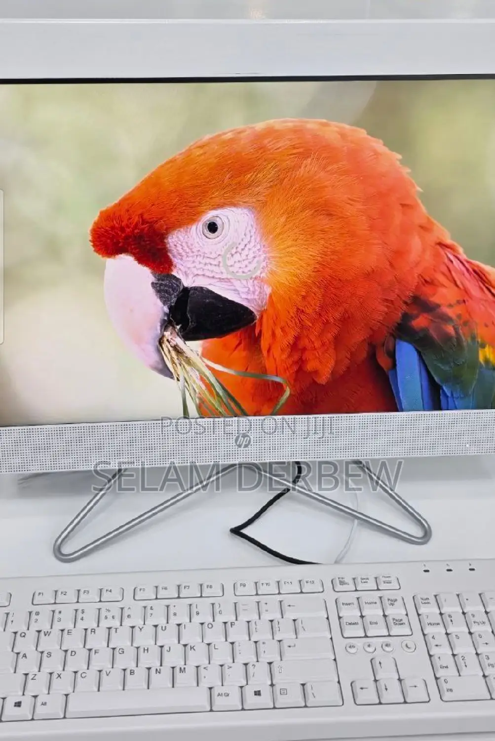 New Desktop Computer HP AiO 24 8GB Intel Core I3 HDD+SSD 256GB